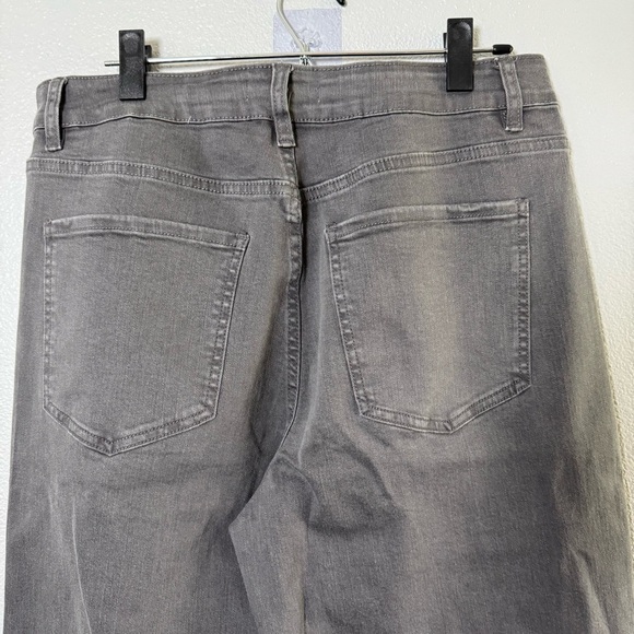 Women's Gray Wide Leg Jeans NWOT Size 14 - Picture 5 of 7